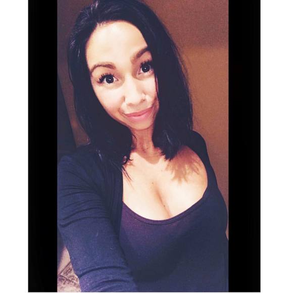 Meet your Posher, Danielle - Picture 1 of 1